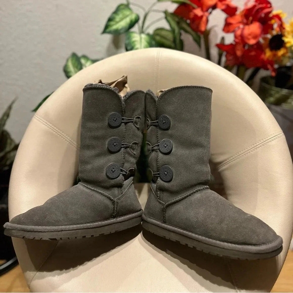 UGG Bailey Button Triplet II Black Mid-Calf Pull-On Boots Size US 8 - Picture 5 of 11